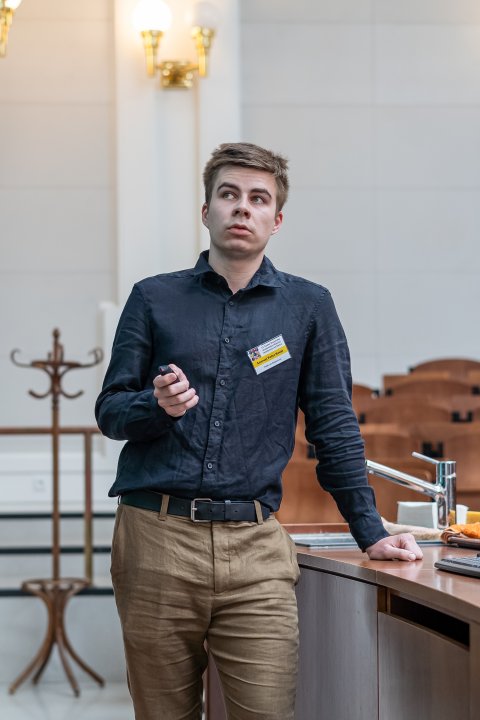 Snímek 48