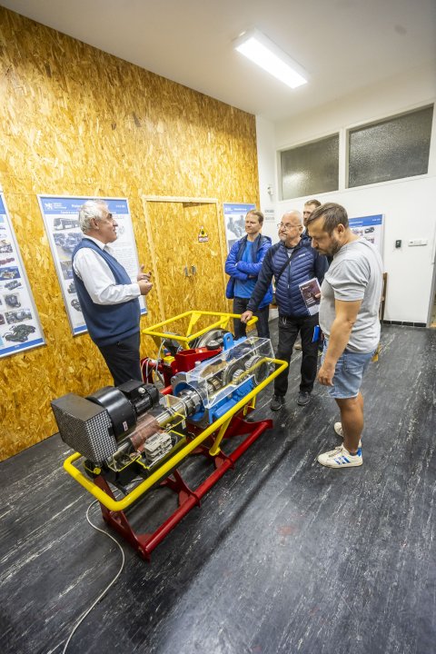 Snímek 121