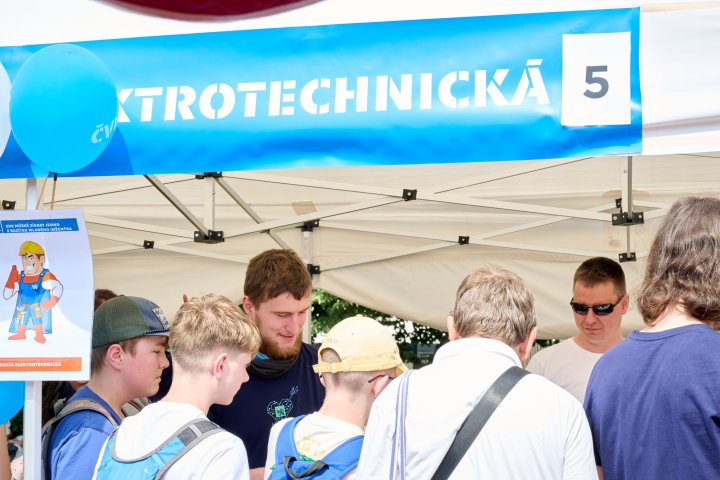 Snímek 9