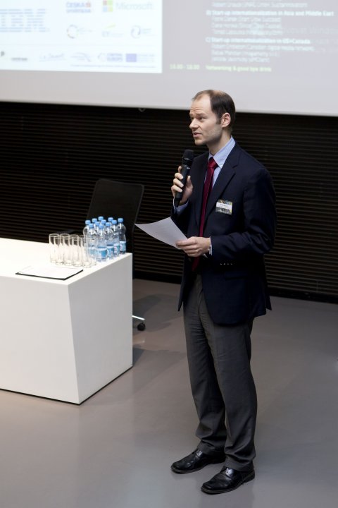 Snímek 7