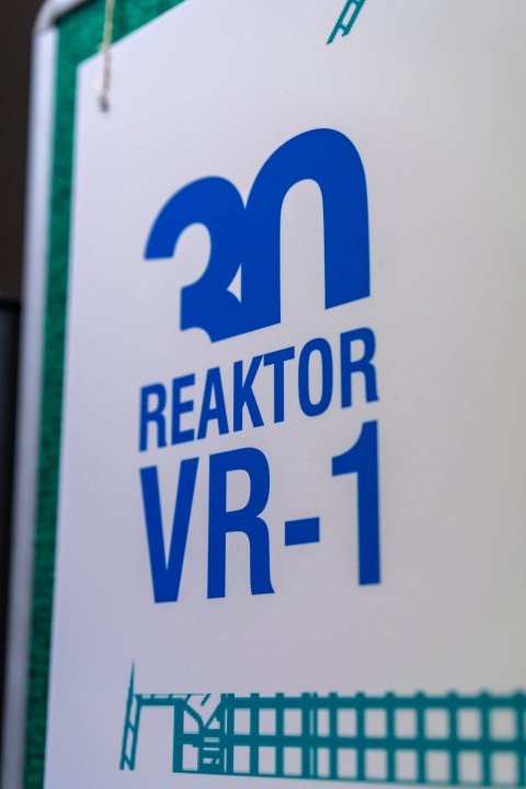Snímek 76