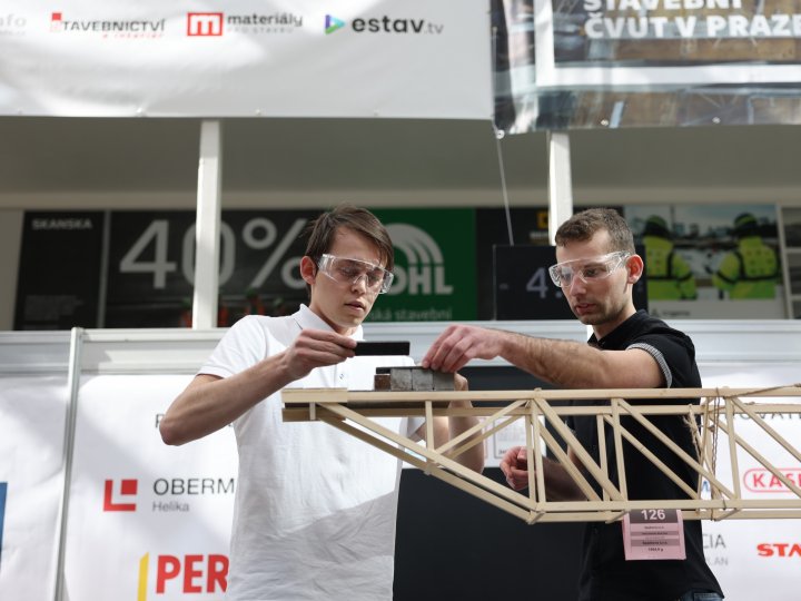 Snímek 102